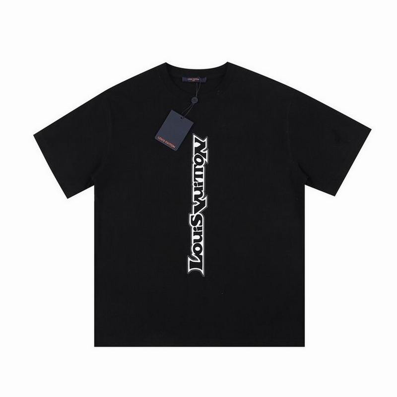 Louis Vuitton Men's T-shirts 301